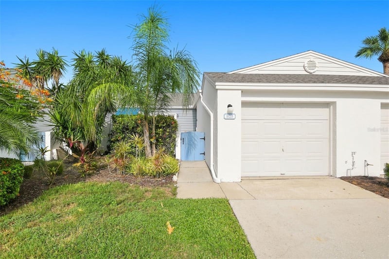 825 Waterside Ln, Bradenton, FL 34209