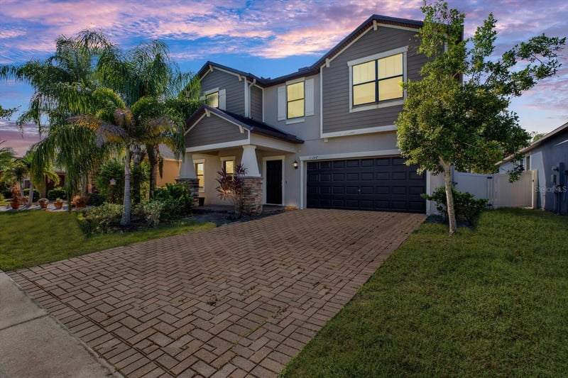 10207 Count Fleet Dr, Ruskin, FL 33573
