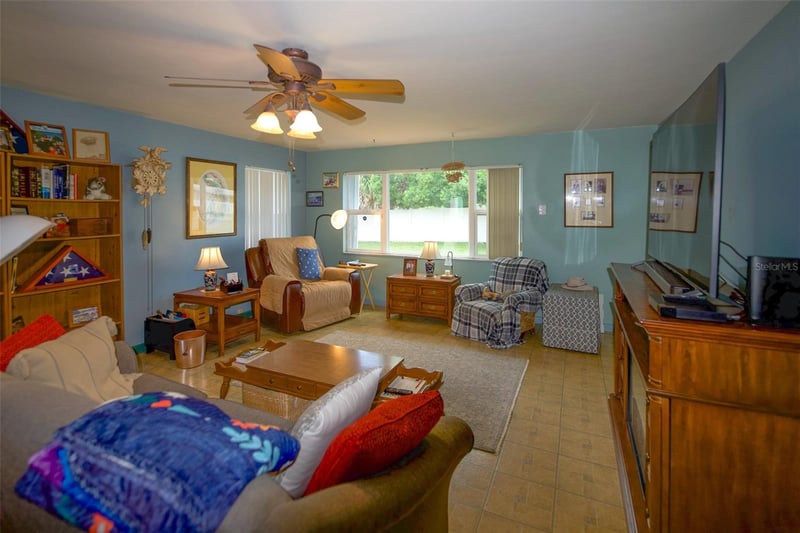 29835 69th Way N, Clearwater, FL 33761