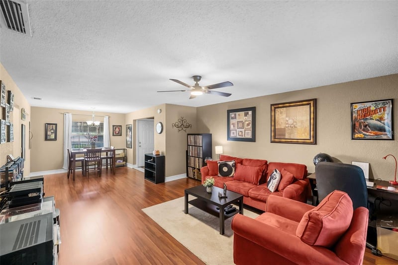 200 Country Club Dr #108, Largo, FL 33771