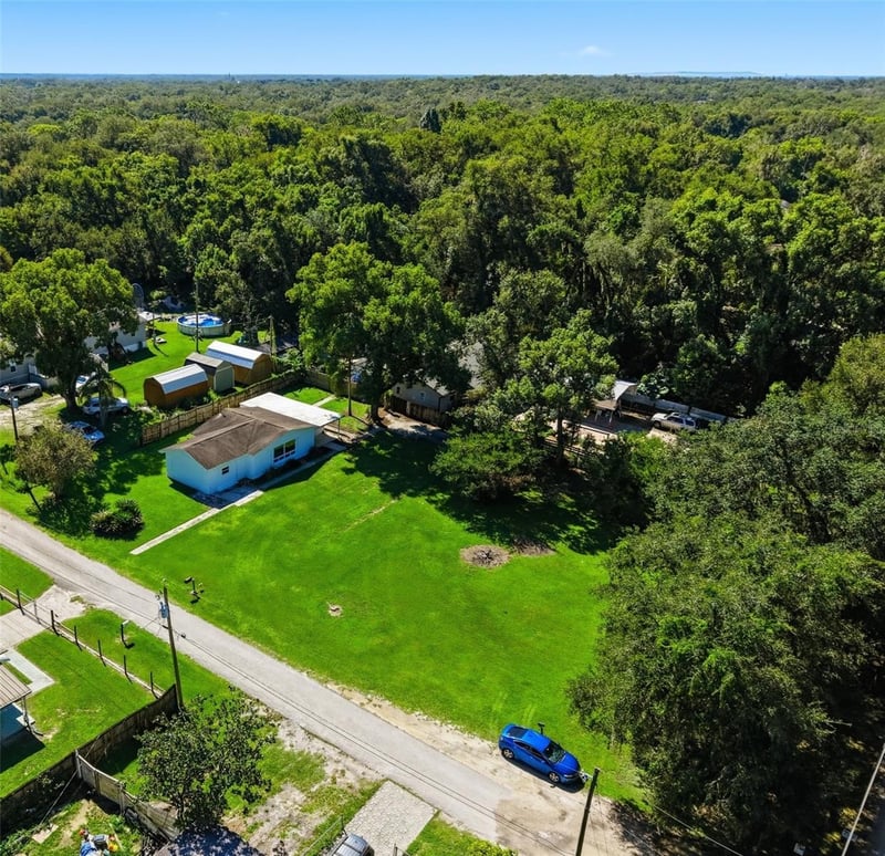 39250 Miramar Dr, Zephyrhills, FL 33540
