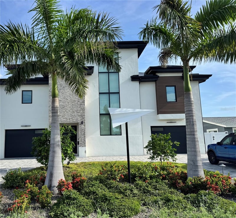 7973 Causeway Blvd N, St Petersburg, FL 33707