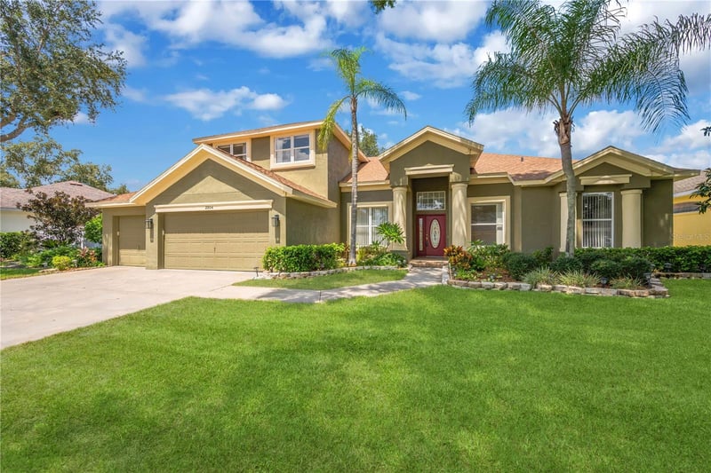 2304 Delamere Ct, Valrico, FL 33596