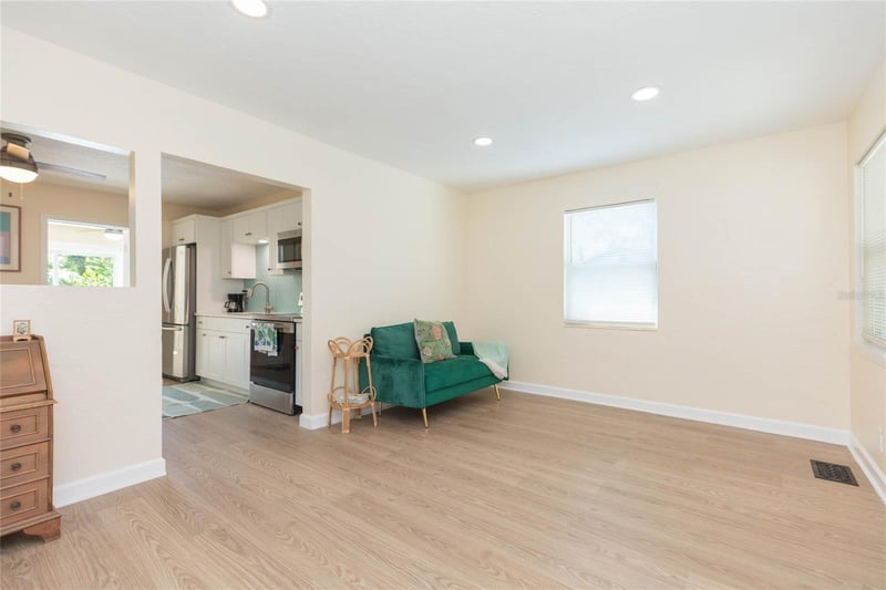 2356 38th St S, St Petersburg, FL 33711
