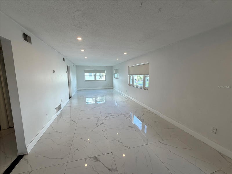 5287 81st St N #26, St Petersburg, FL 33709