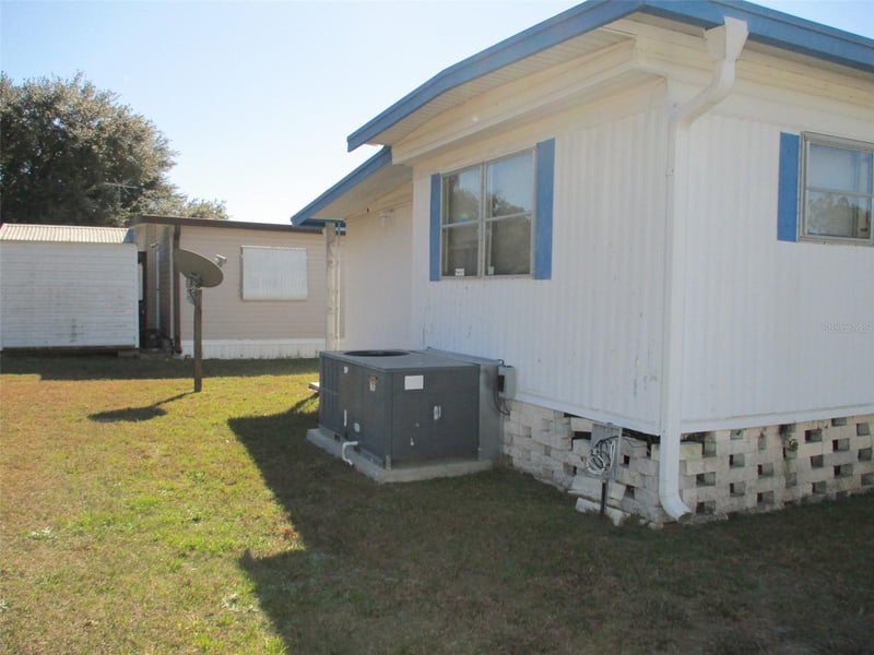 3718 Castle Dr, Zephyrhills, FL 33540