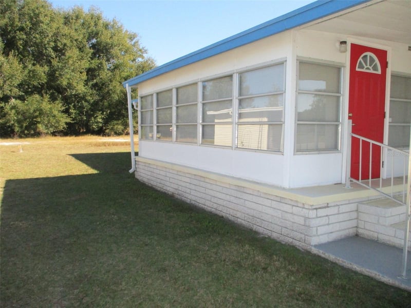 3718 Castle Dr, Zephyrhills, FL 33540
