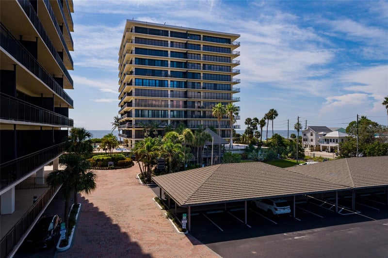 7650 Bayshore Dr #805, Treasure Island, FL 33706