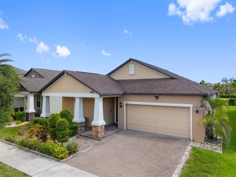 9730 Ivory Dr, Ruskin, FL 33573