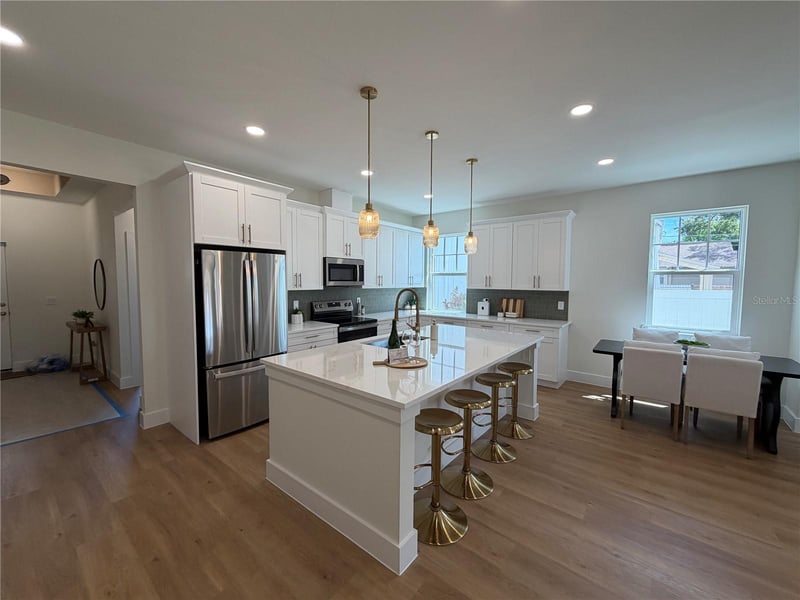 3336 8th Ave N, St Petersburg, FL 33713