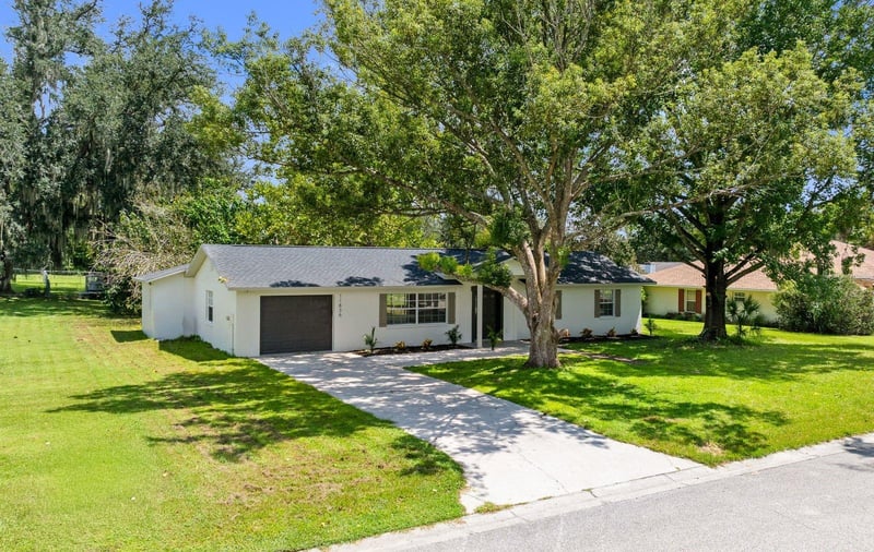 11836 Orange St, San Antonio, FL 33576
