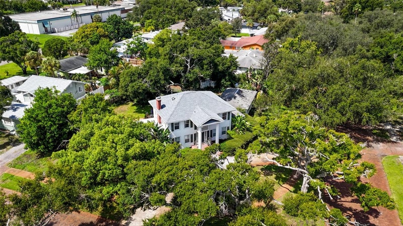 6100 3rd Ave N, St Petersburg, FL 33710