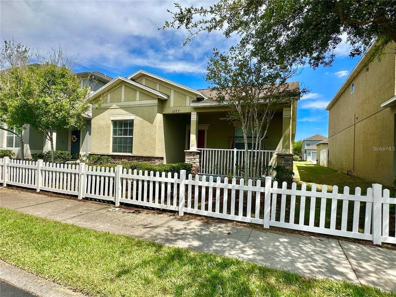 1607 Acadia Harbor Pl, Brandon, FL 33511