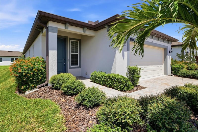 8610 Backshore Ln, Parrish, FL 34219