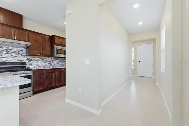 8610 Backshore Ln, Parrish, FL 34219