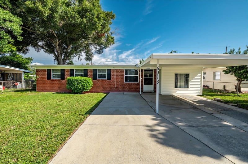 6913 W Clifton St, Tampa, FL 33634