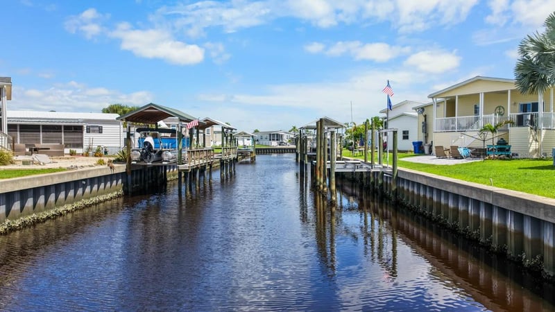 116 W Saint Johns Way, Apollo Beach, FL 33572