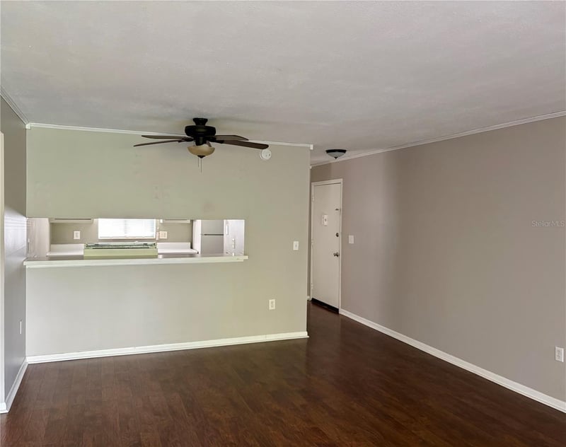 621 99th Ave N #104, St Petersburg, FL 33702