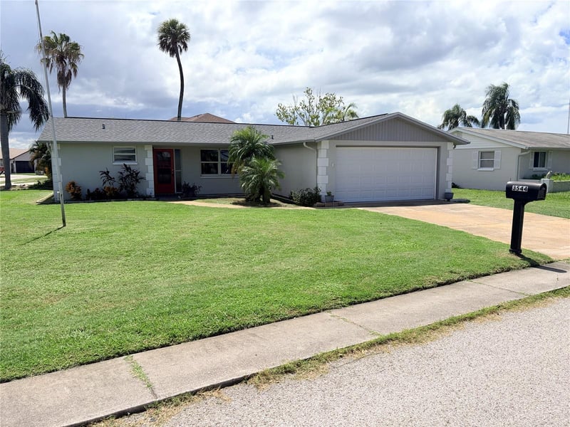 Holiday, FL 34691