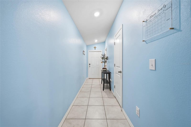 1681 Fred Ives St, Ruskin, FL 33570