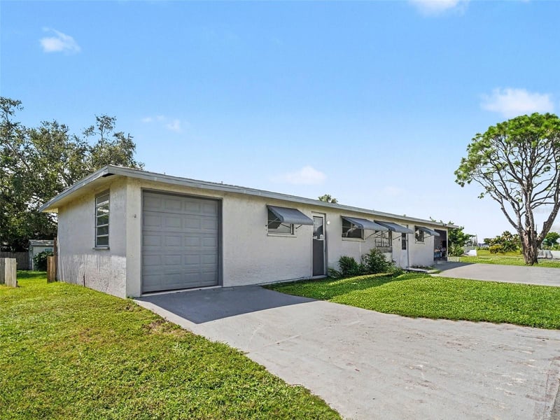 4506 86th St W #A, Bradenton, FL 34210