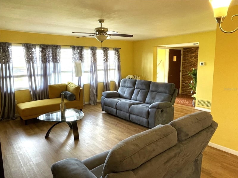 1453 62nd Ter S, St Petersburg, FL 33705