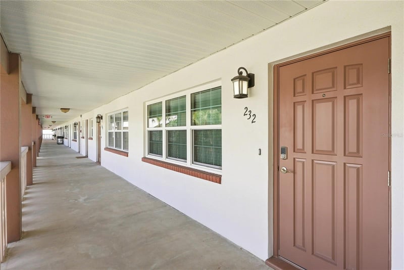 650 Pinellas Point Dr S #232, St Petersburg, FL 33705