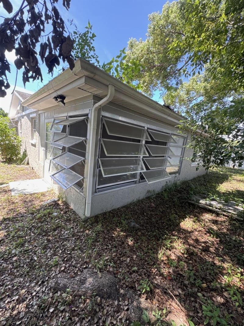 8930 Windsong Ln, Port Richey, FL 34668