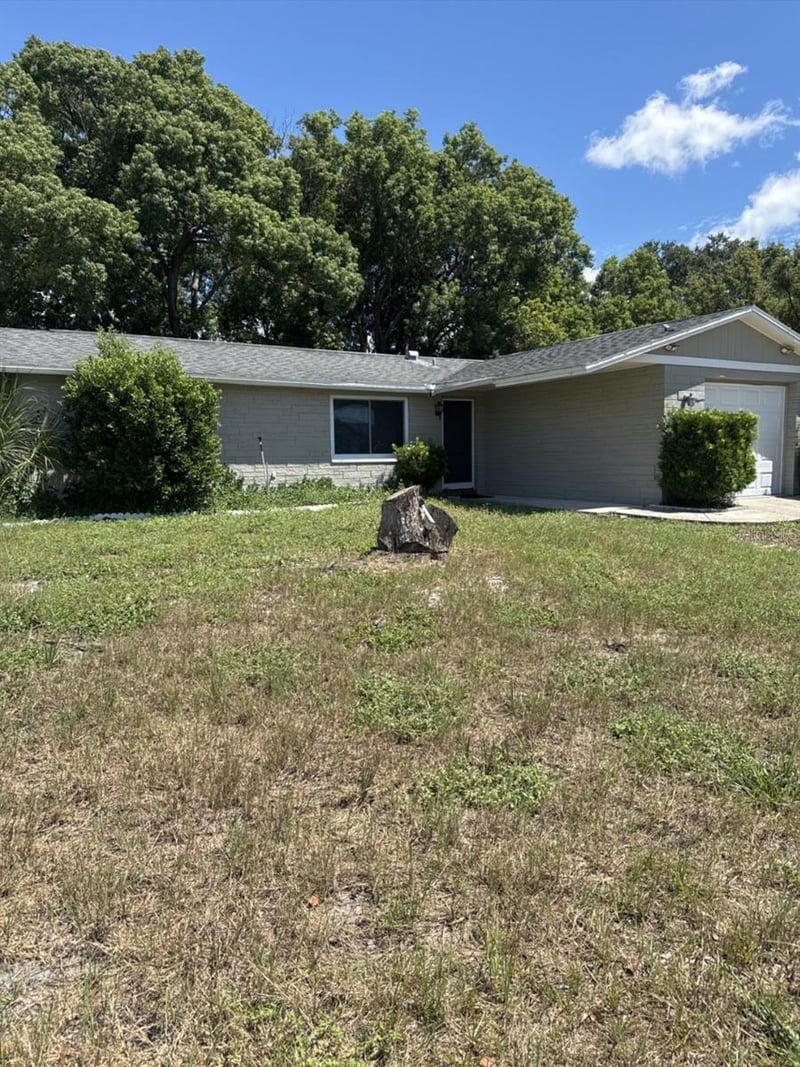 8930 Windsong Ln, Port Richey, FL 34668