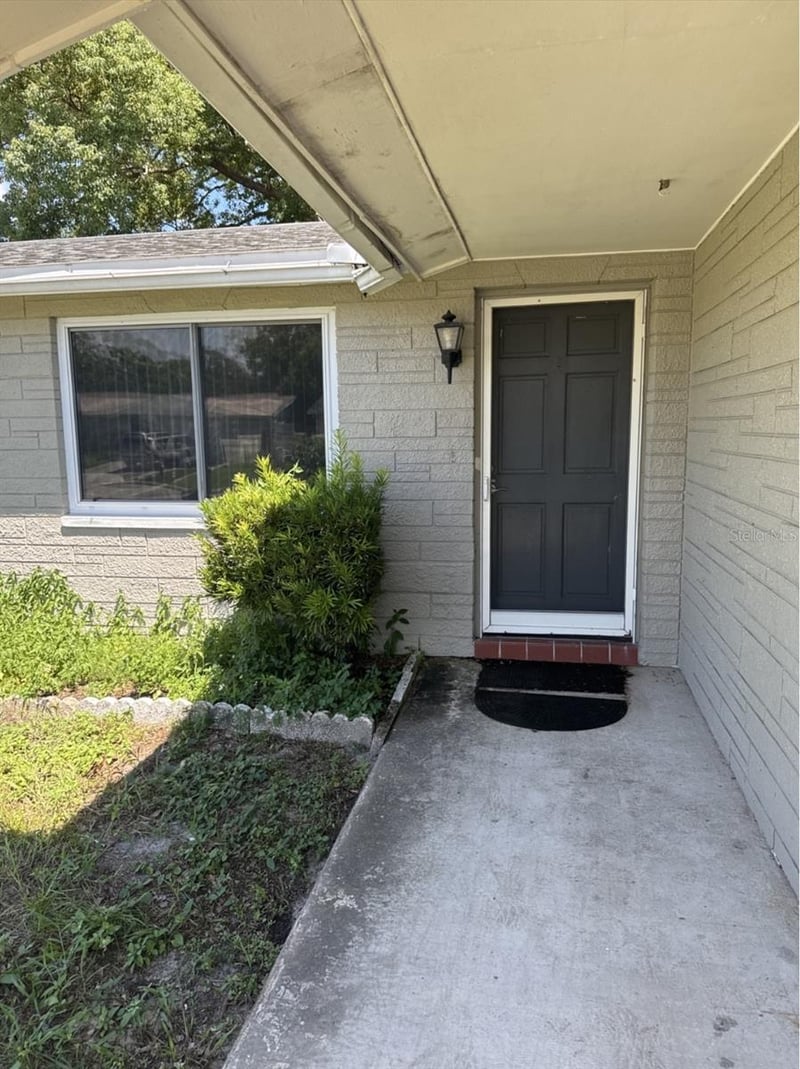8930 Windsong Ln, Port Richey, FL 34668