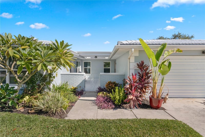 5027 Waterside Dr, Port Richey, FL 34668