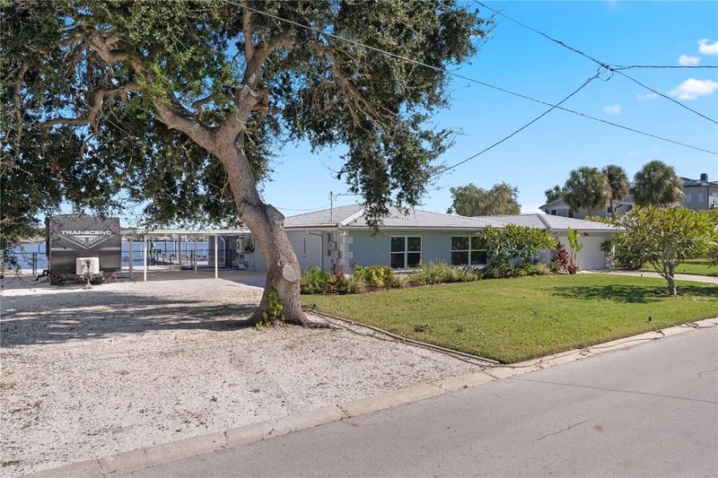 5027 Waterside Dr, Port Richey, FL 34668