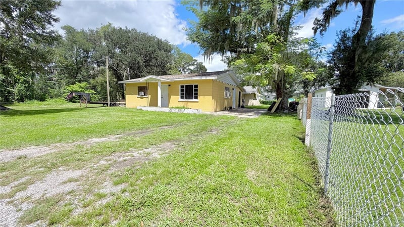 3602 Coronet Pit Rd, Plant City, FL 33566