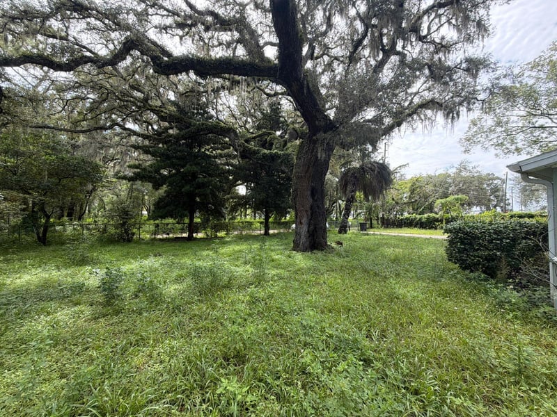 5027 Allen Rd, Zephyrhills, FL 33541