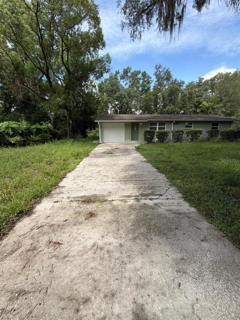 5027 Allen Rd, Zephyrhills, FL 33541