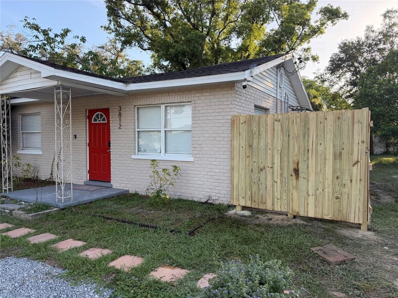 3812 N 54th St, Tampa, FL 33619