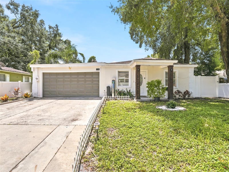 701 E Crenshaw St, Tampa, FL 33604