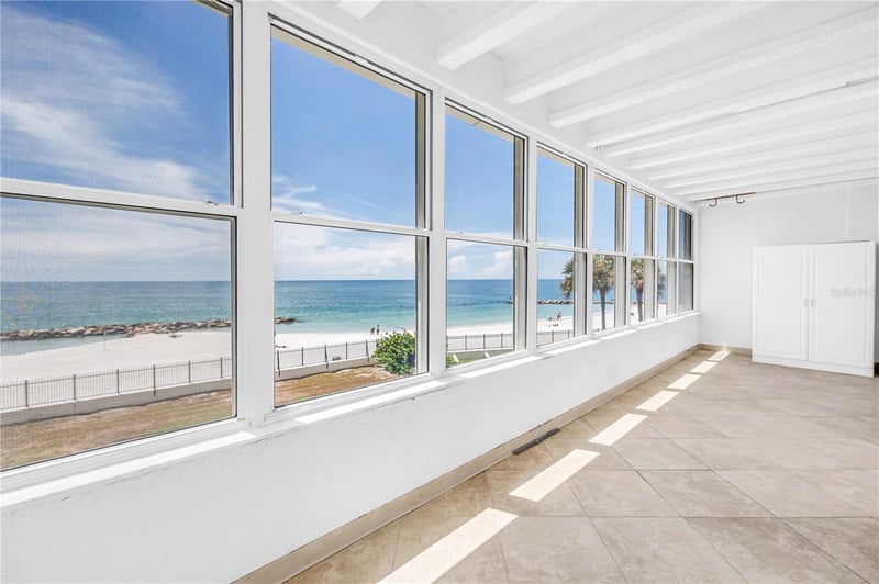 7000 Beach Pz #307, St Pete Beach, FL 33706
