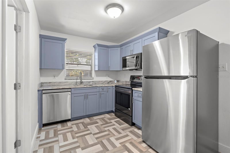 2539 W Union St, Tampa, FL 33607