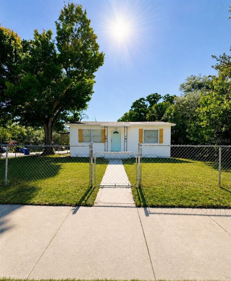 1543 43rd St S, St Petersburg, FL 33711