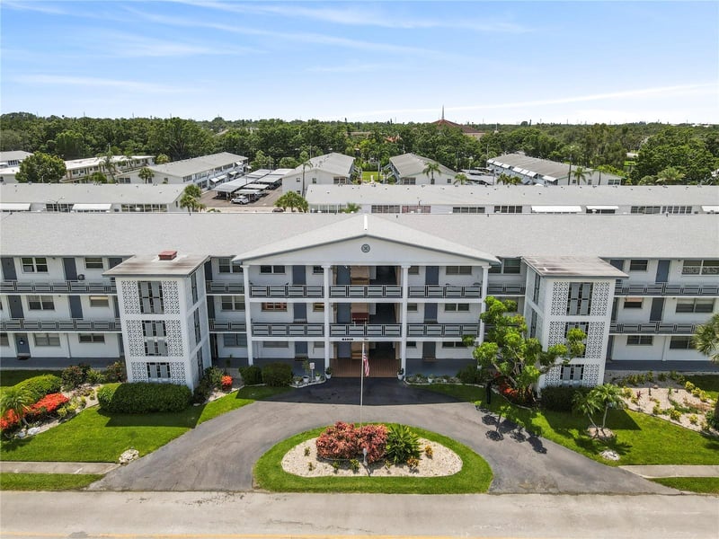 6000 20th St N #123, St Petersburg, FL 33714