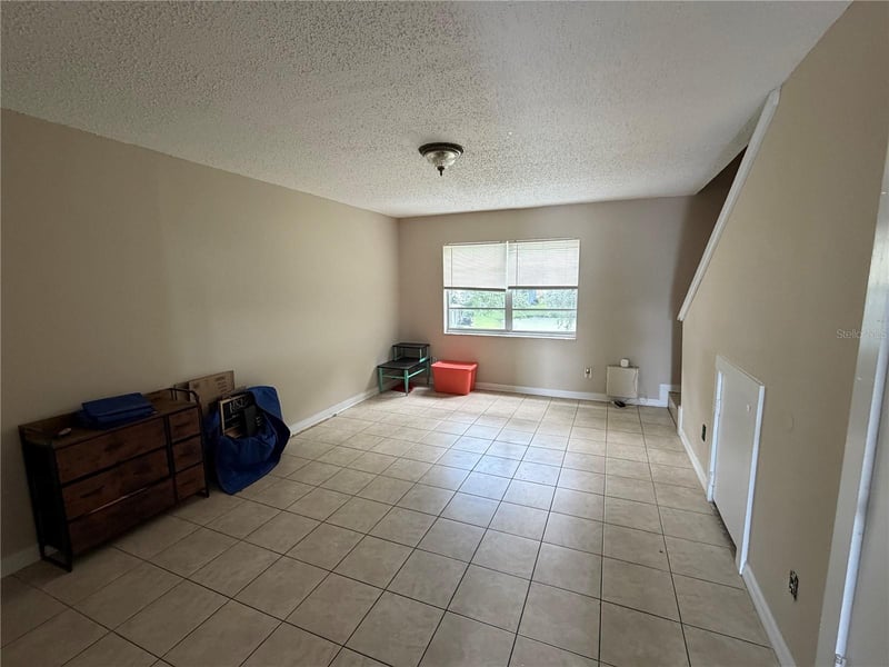 7144 Waterside Dr, Tampa, FL 33617