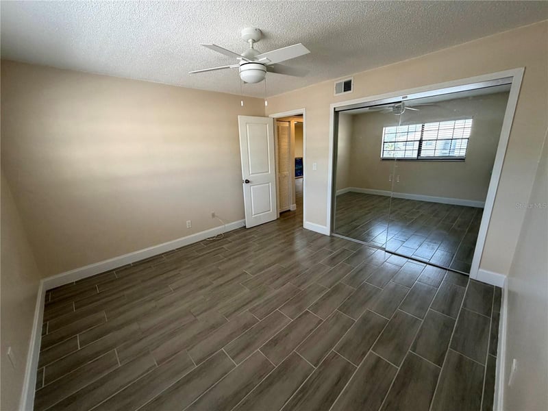 5855 62nd Ave N #104, Pinellas Park, FL 33781