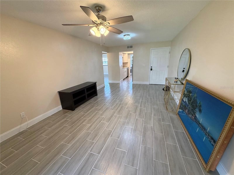 5855 62nd Ave N #104, Pinellas Park, FL 33781