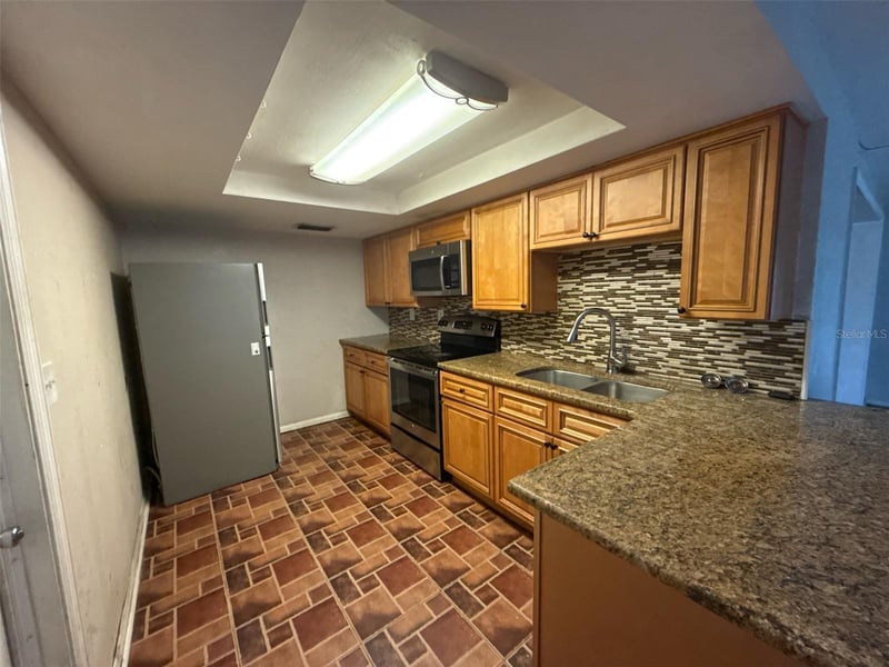 9220 Lido Ln, Port Richey, FL 34668