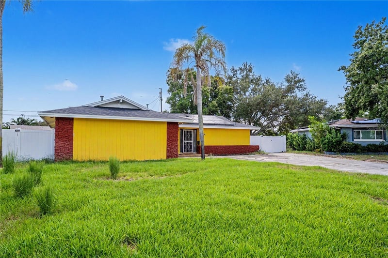 1874 62nd Pl S, St Petersburg, FL 33712