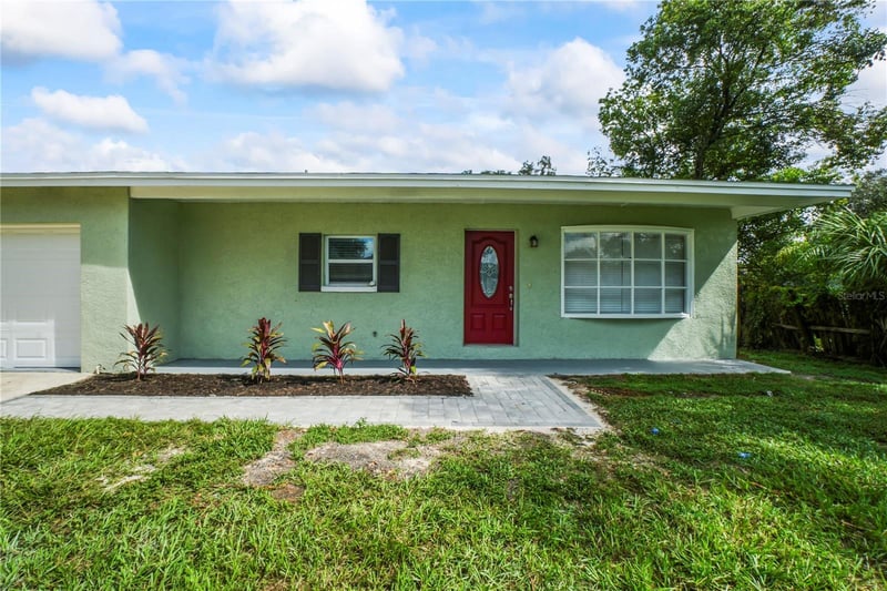 202 Gay Rd, Seffner, FL 33584
