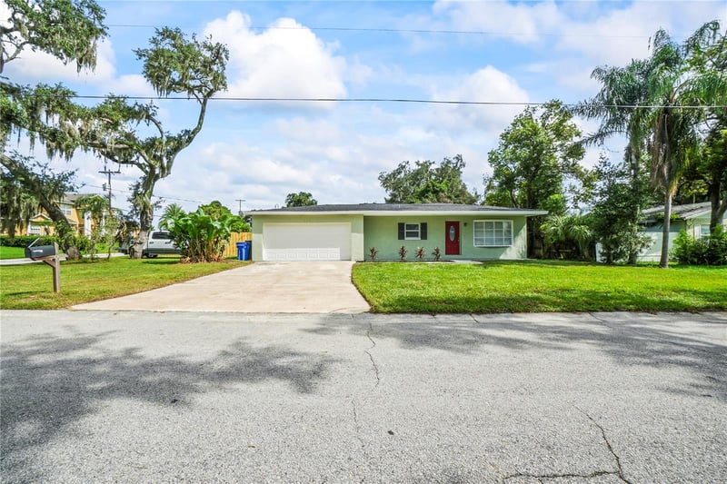202 Gay Rd, Seffner, FL 33584