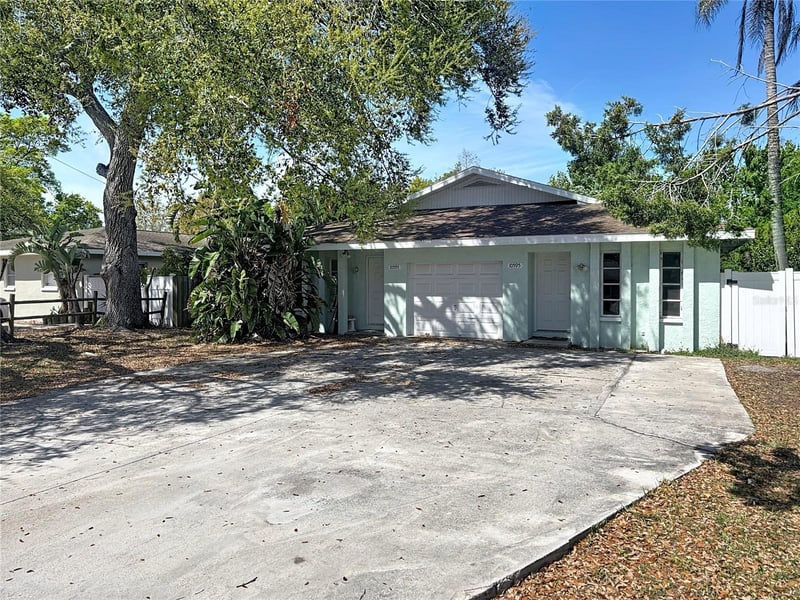 1059710595 101st Ave, Seminole, FL 33772