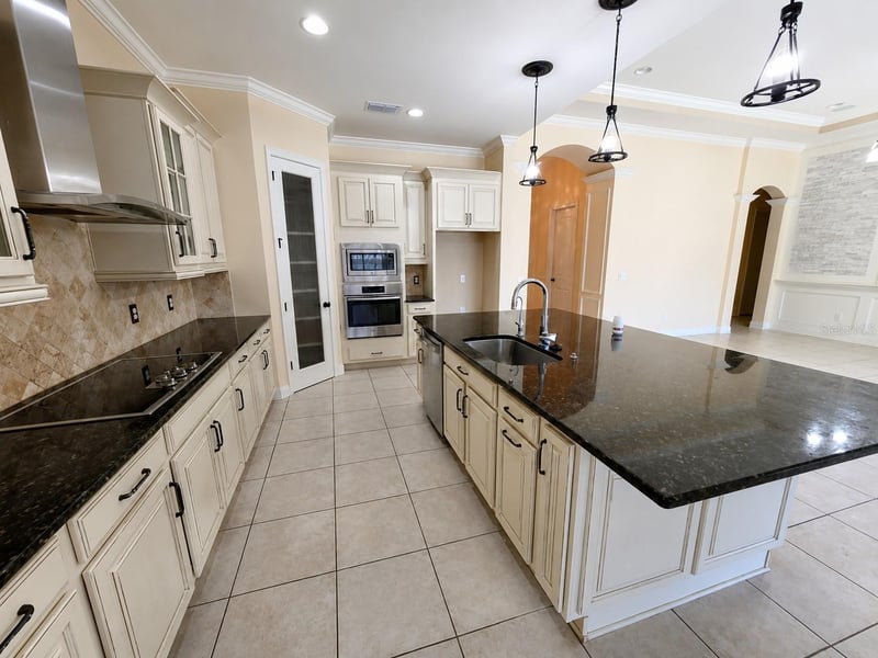10911 Charmwood Dr, Riverview, FL 33569